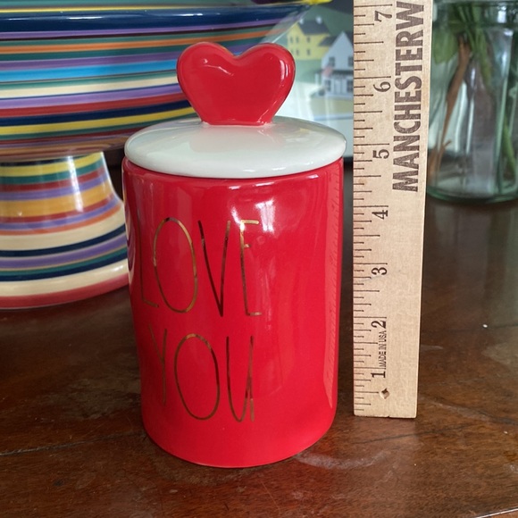 Rae Dunn ‘Love You’ Rose Ganache Scented Candle w/ Removable Heart Lid - Picture 3 of 9